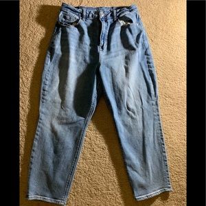 american eagle curvy mom jeans